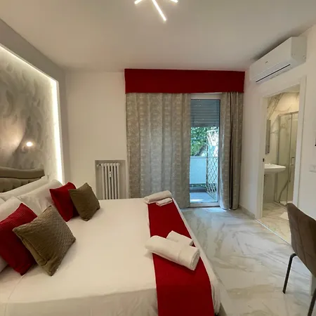 Safa Venice Station 3*