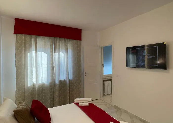 Safa Venice Station בית הארחה 3*