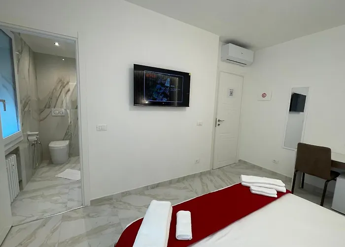 Safa Venice Station 3*