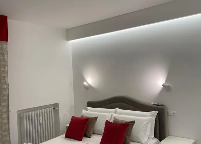 בית הארחה Safa Venice Station מסטרה