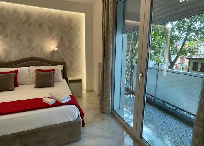 Safa Venice Station בית הארחה 3*