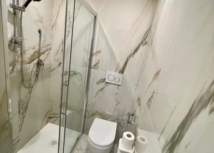 בית הארחה Safa Venice Station