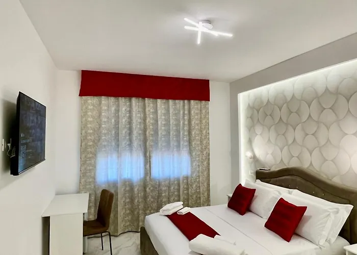 Safa Venice Station בית הארחה 3*